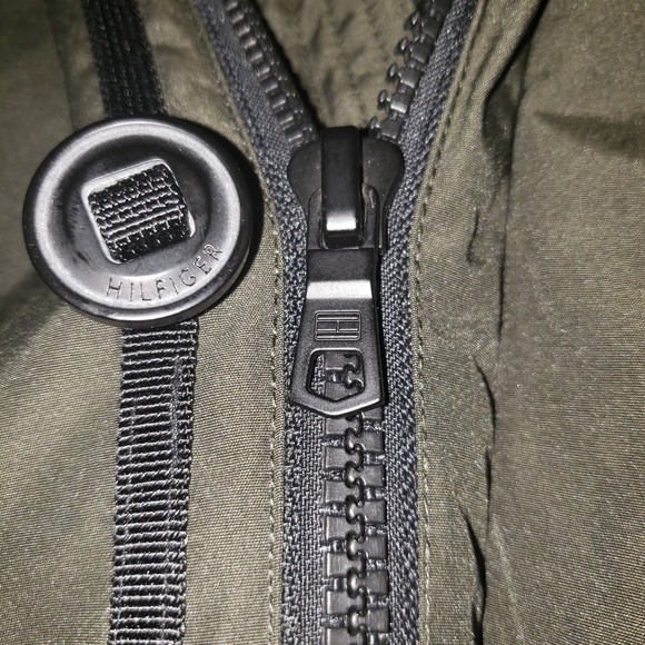 Tommy Hilfiger Winter Jacket Med. - Picture 10 of 11